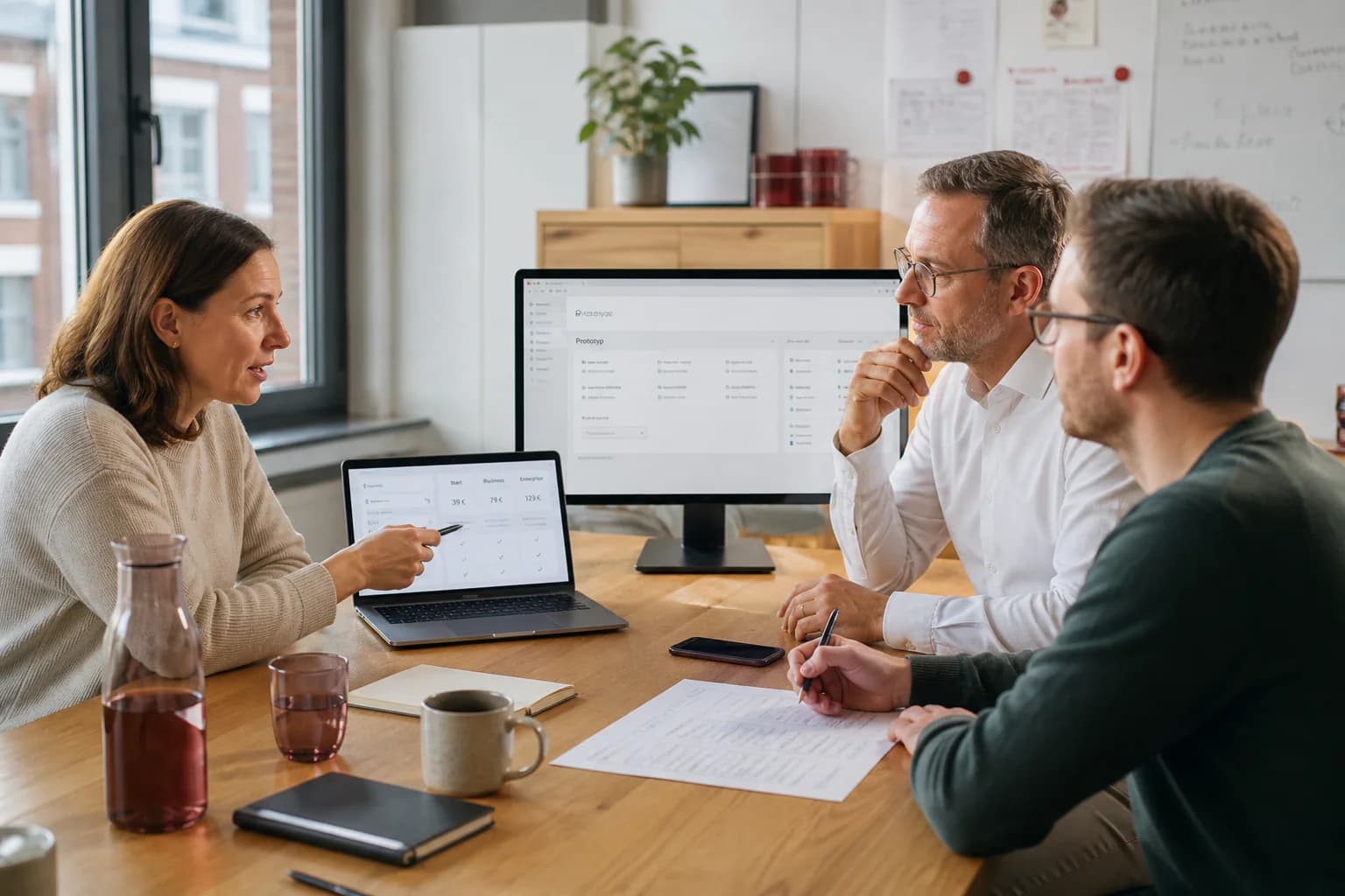 SaaS oder individuelle Softwareentwicklung: Kosten und Unterschiede