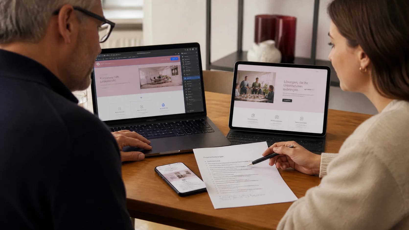 Pagebuilder vs. professionelle Webentwicklung: Was KMU wirklich brauchen
